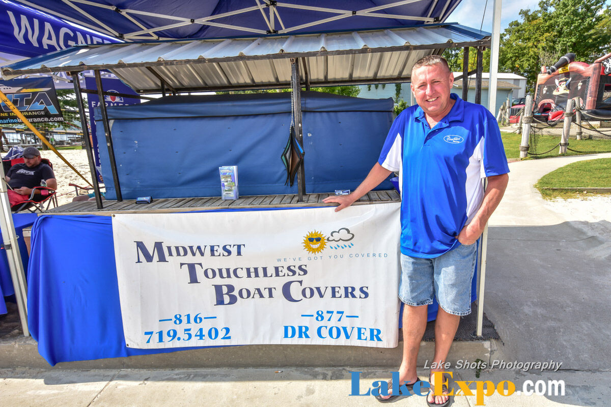 Fall In Water Boat Show-032.jpg